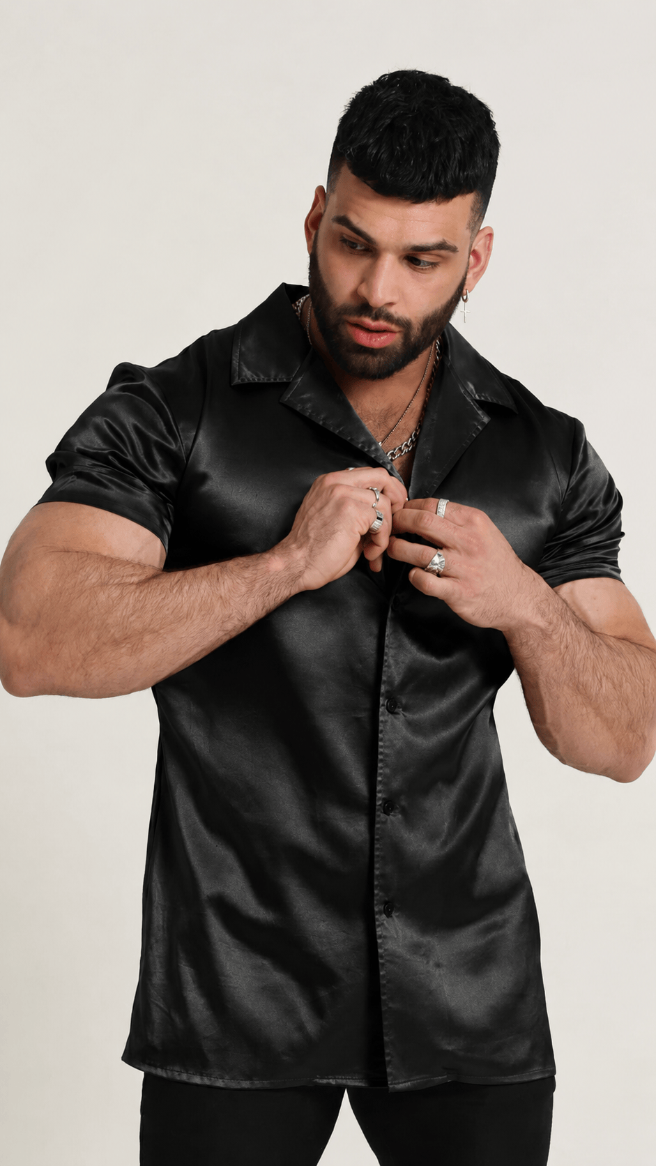 Men's Black Tailored Fit Satin Short Sleeve Dress Shirt - NOIR